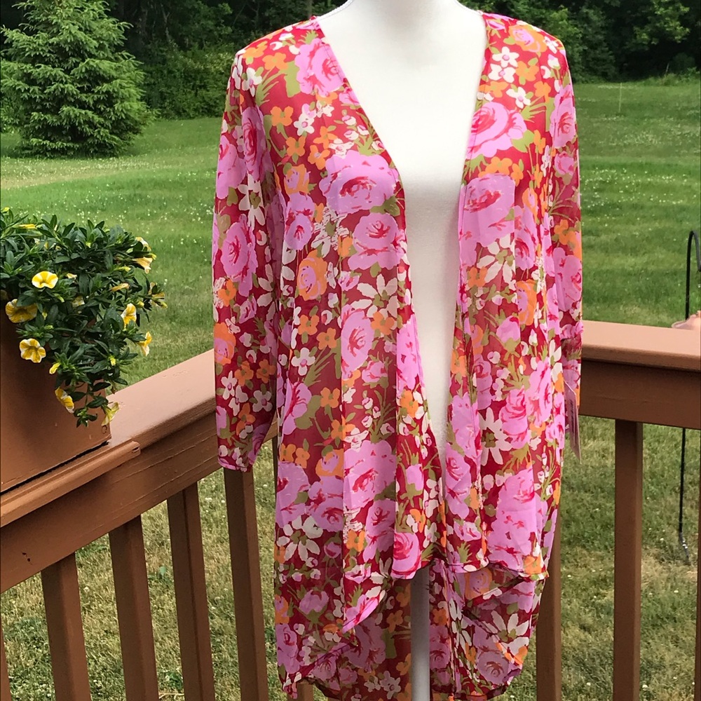 LulaRoe Lindsay - NWT - Medium